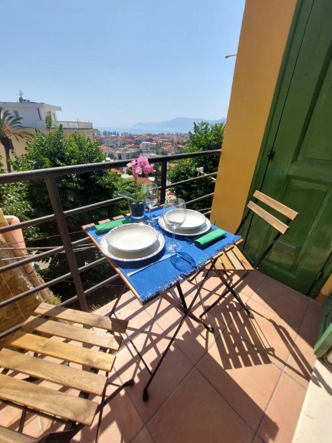 Appartamento Il 55 Dei Bastioni Bordighera Esterno foto